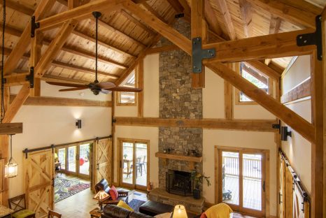 post-and-beam-barn-home-vaulted-ceilings