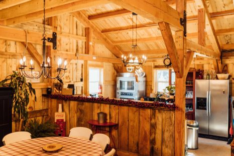 post-and-beam-barn-loft-kitchen