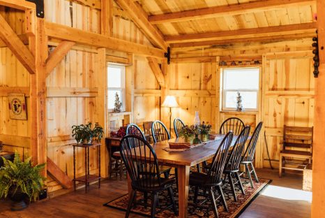 post-and-beam-barn-with-dining