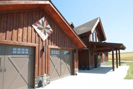 post-and-beam-timber-frame-house-kit-exterior