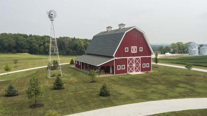 post-and-beam-gambrel-barn