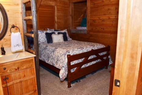 timber-frame-raised-center-barn-bedroom