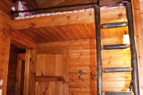 timber-frame-barn-home-loft