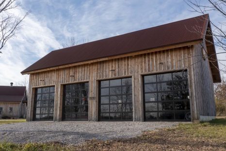 post-and-beam-barn-exterior