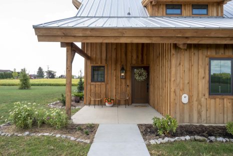 post-and-beam-home-exterior-front-door