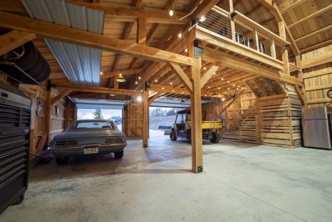 post-and-beam-garage-with-loft