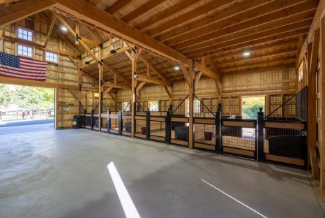 horse-barn-post-and-beam