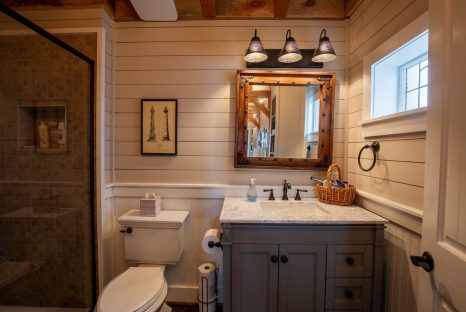 bathroom-post-and-beam-tiny-barn