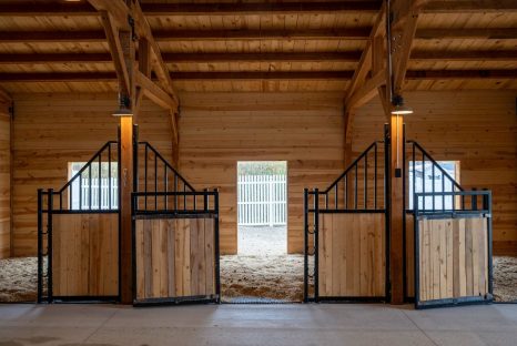 wood-horse-barn-kit