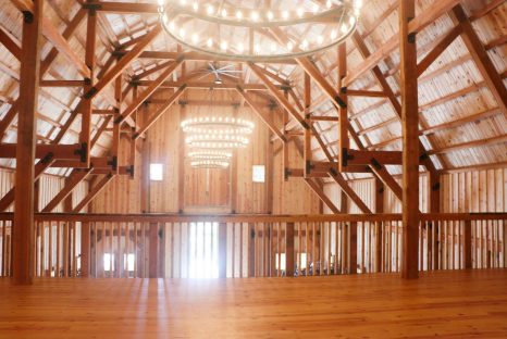 interior-post-and-beam-wedding-venue