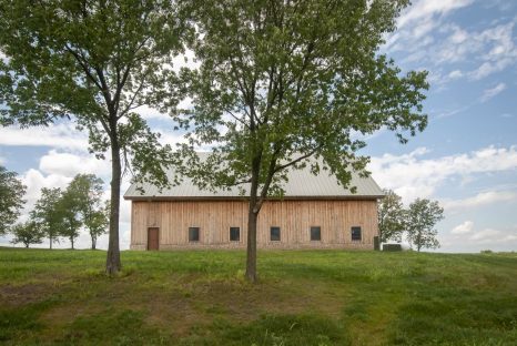 kit-barn-wood-siding-pre-fab
