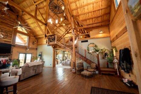 post-and-beam-home-great-room