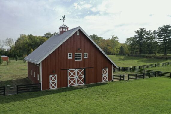 exterior-barn-kit-traditional