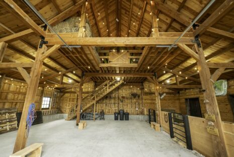 post-and-beam-horse-barn-package