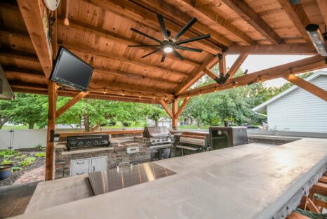 timber-frame-pavilion-outdoor-dining-kitchen