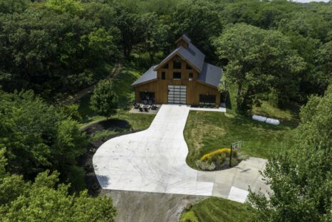 post-and-beam-hobby-barn-nebraska