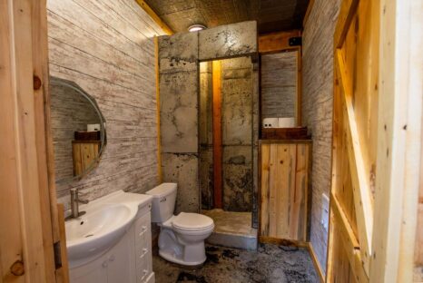 Cabin-kit-bathroom