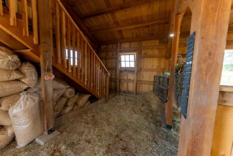 Post-and-beam-barn-stairs