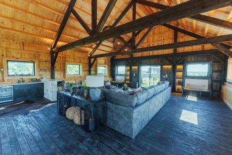 post-and-beam-barn-loft