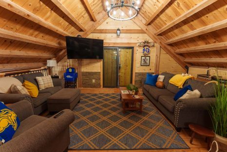 bandominium-kit-loft-living