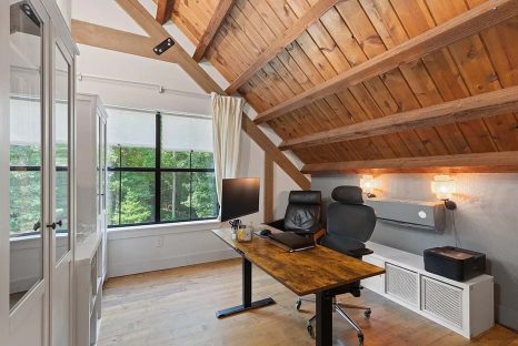 loft-office-post-and-beam