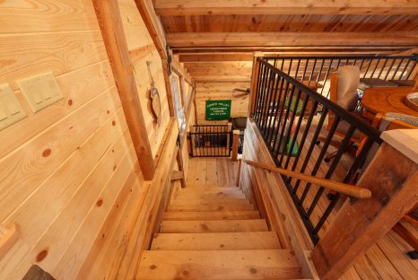 post-and-beam-barn-kit-stairs