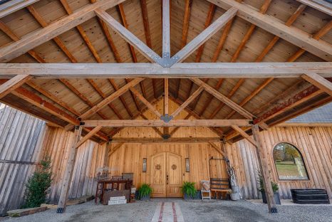 post-and-beam-entrance