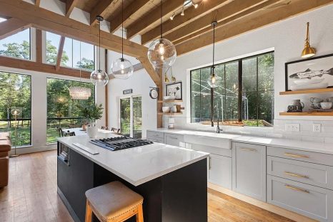 open-concept-home-kitchen