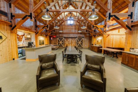 post-and-beam-open-floorplan-event-center