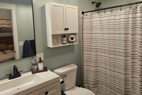 cabin-kit-bathroom