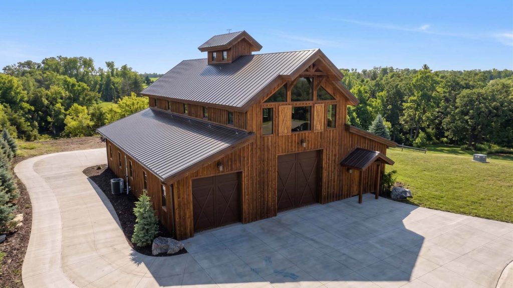 post-and-beam-barn
