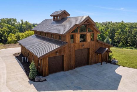 post-and-beam-barn