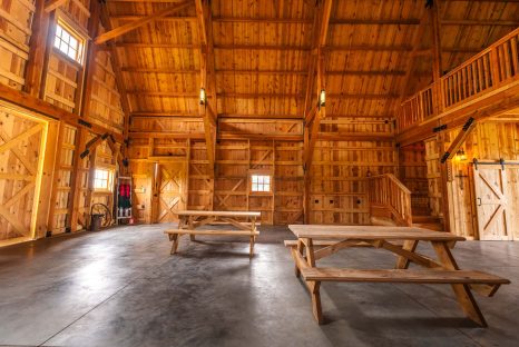 timber-frame-post-and-beam-barn