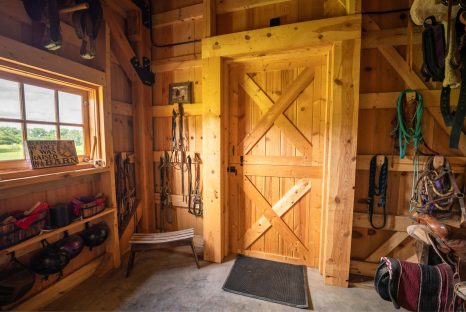 wood-horse-barn-tack-room