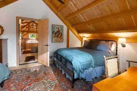 post-and-beam-loft-bedroom
