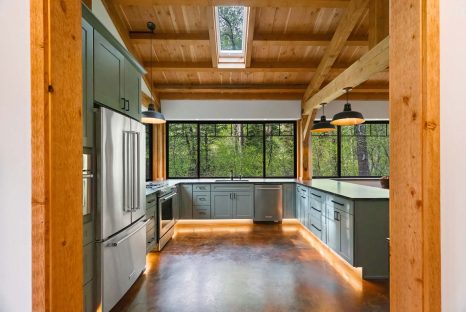 post-and-beam-modern-kitchen