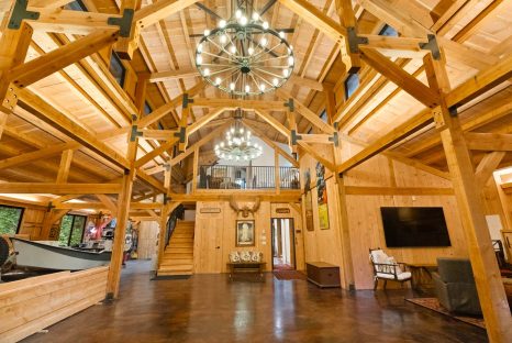 luxury-timber-barndominium